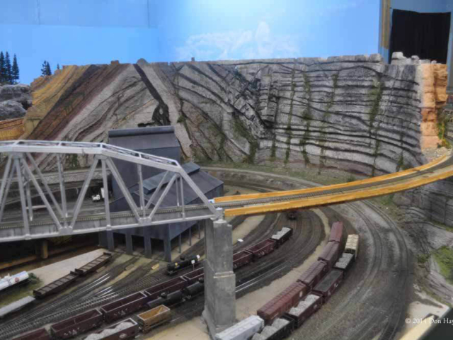 Pueblo Steel Mountain